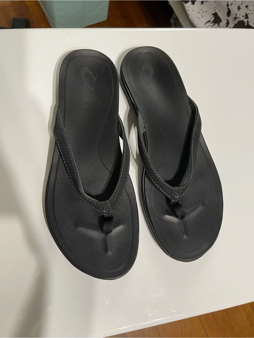Olukai Black Women's Flip Flop Sandals - Comfortable Everyday Thongs